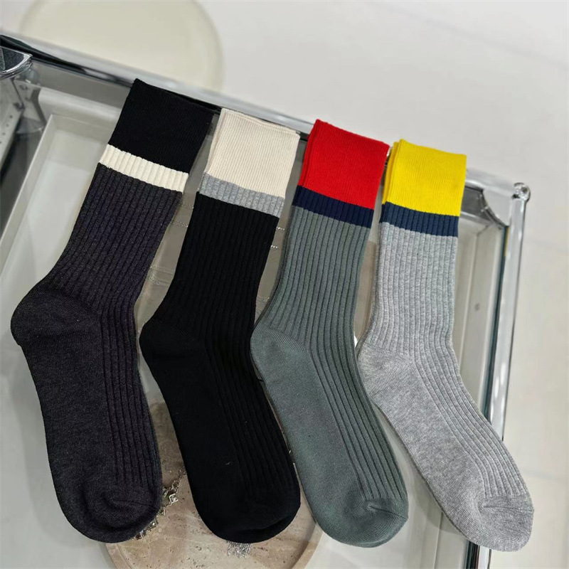 Women's socks early autumn new European striped contrast color tide socks live broadcast same style double needle vertical stripes slimming mid-calf length socks
