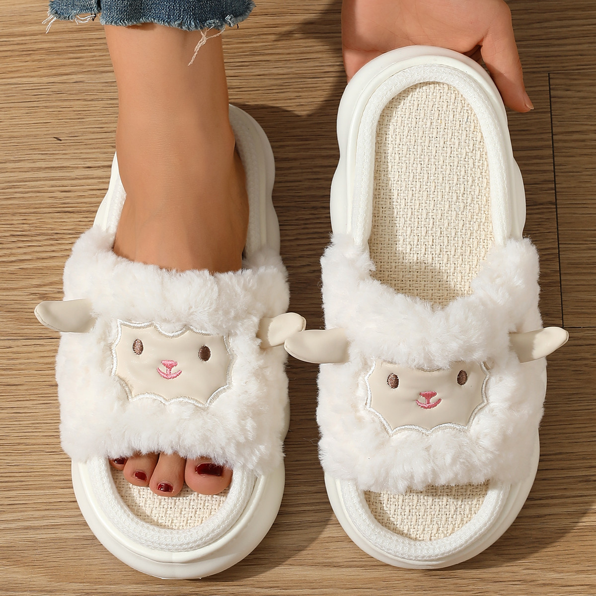 2024 New Four Seasons Sheep Linen Slippers Cute Non-Slip Sweat-Absorbing Indoor Household Breathable Cotton Linen Slippers for Couple