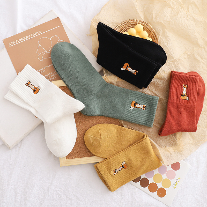 Picture of Good-Looking Socks for Women, Autumn and Winter Mid-Calf Solid Color Cotton Socks with Embroidered Fox, Sweat-Absorbent Women's Long Socks, Zhuji Women's Socks Wholesale