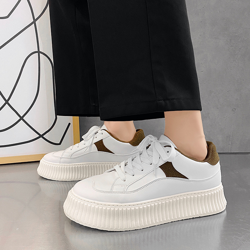Picture of 2025 New Sneakers Thick Sole Ins Casual Sports Hong Kong Style Harajuku Ulzzang White Shoes Men's Trbottomy