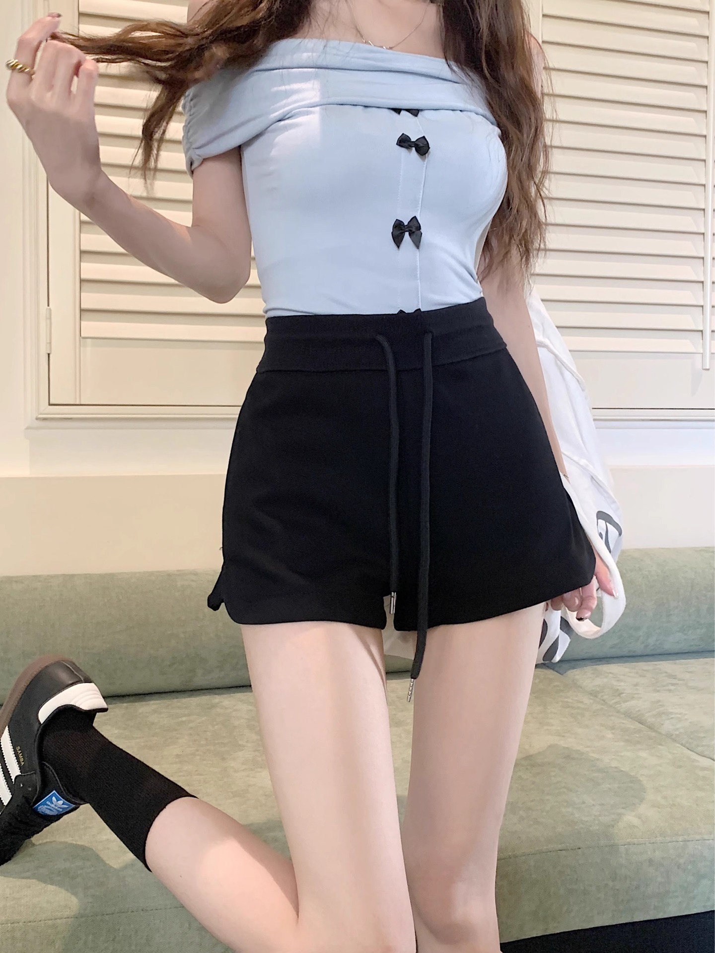 Spice Girls Black Drawstring Casual Shorts Women's Autumn Spring Waist Split Straight Pants Solid Color Fashion Hot Pants for Outer Wear