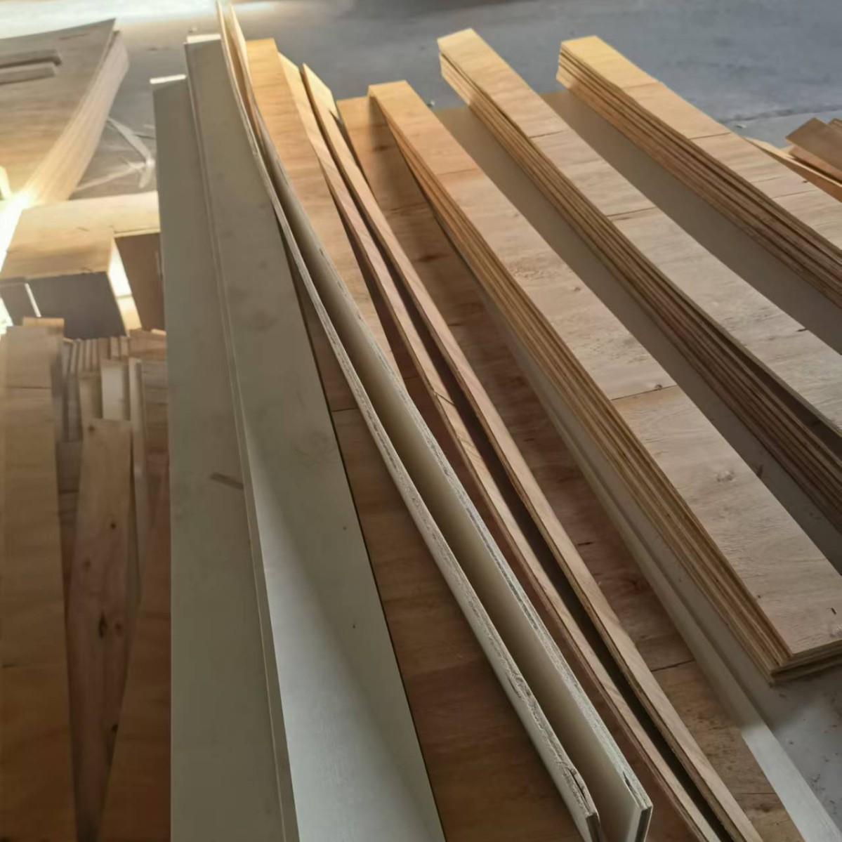 Picture of Plywood Boards, Fumigation-Free Multi-Layer Floor Boards, Wooden Boards, Xinfu Direct Sales, Packed Wooden Squares, Any Specifications, Large Quantity
