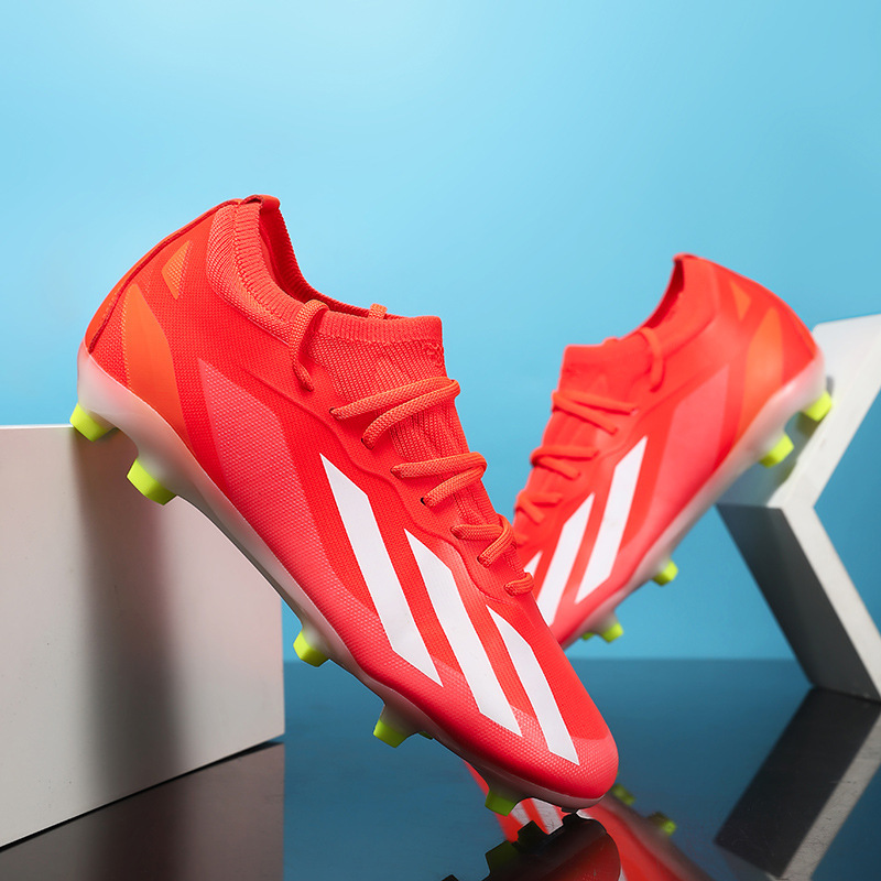 Short Nail Training Football Shoes Low-top Leather Long Broken Nail Football sneaker Low-top Youth Sneakers plus size Cross-border