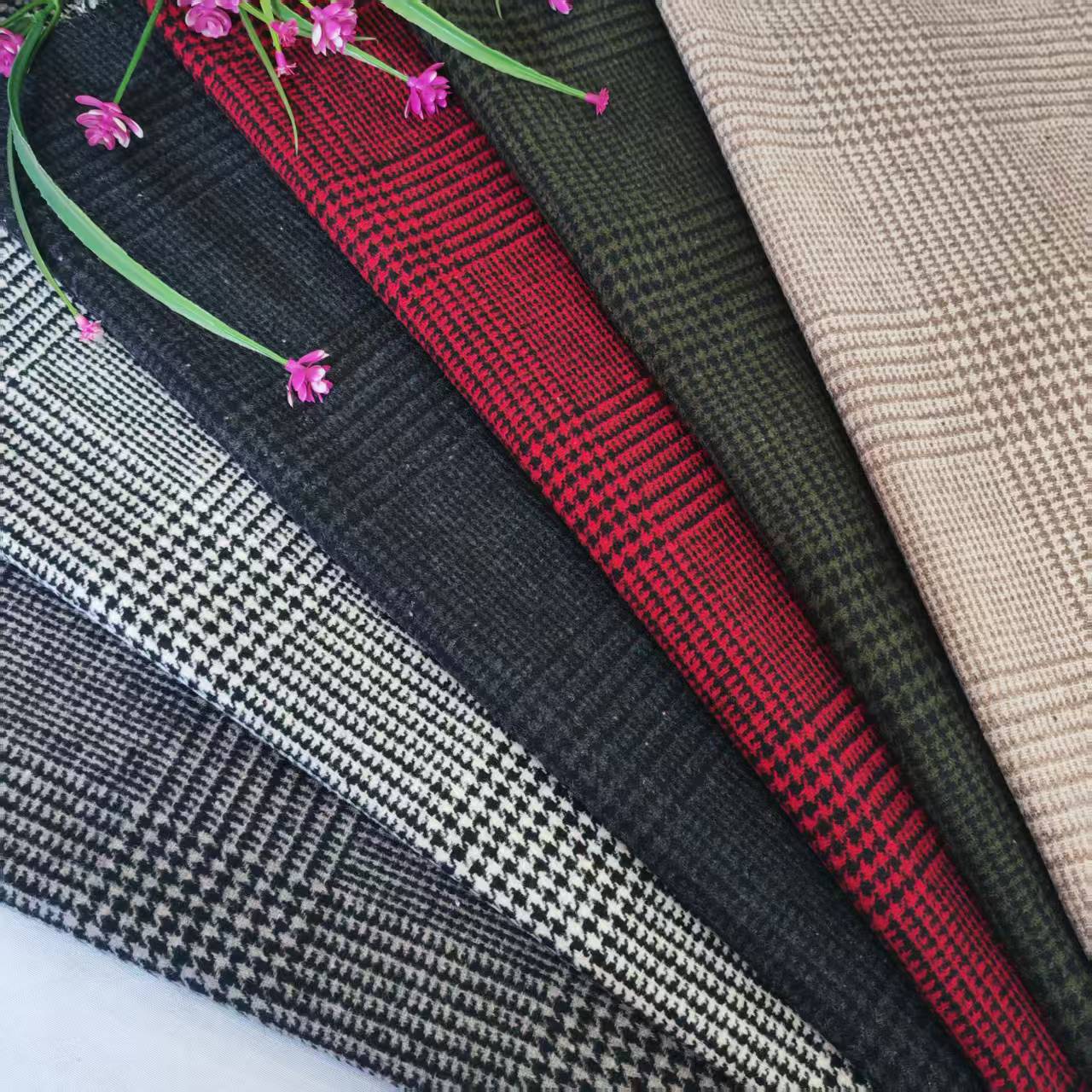 Shaoxing Manufacturer's Ready-Made Autumn and Winter Houndstooth Plaid Cloth, Suits, Fashion Shoes, Hats, Bags, Houndstooth Woolen Cloth