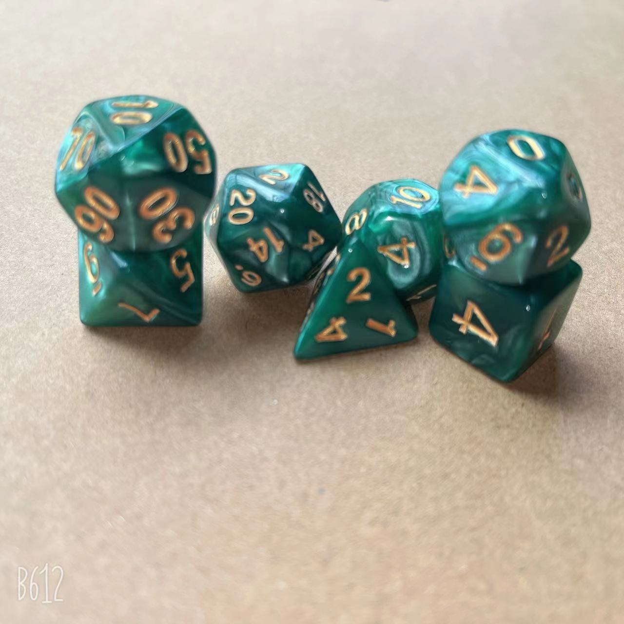 Picture of Multi-sided dice seven-piece Dungeons and Dragons table game dice DND sieve TRPG running group Amazon quick sale