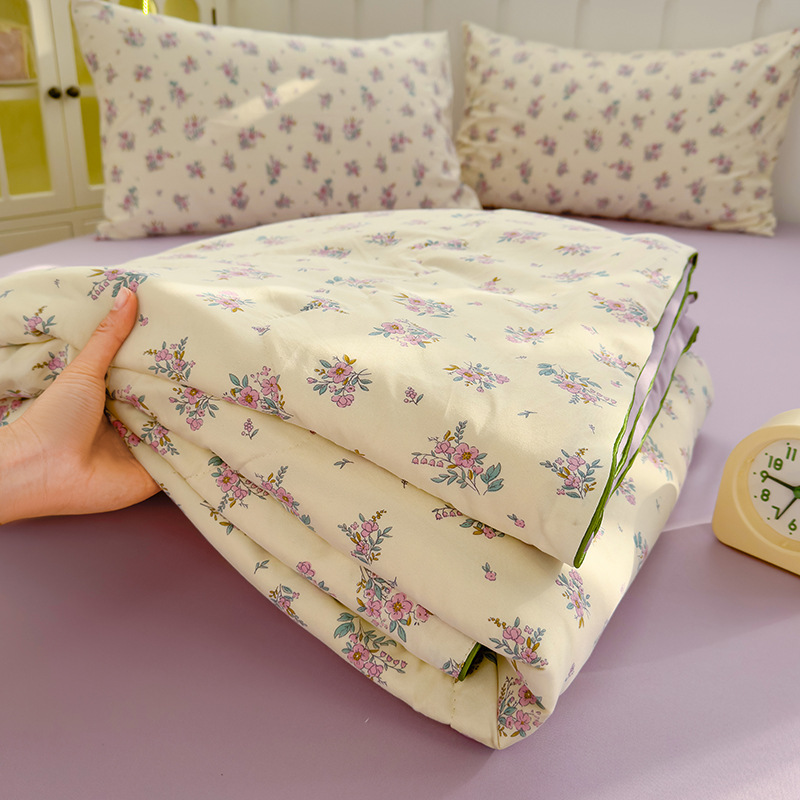 Picture of ClAss A WAshed Cotton Summer Cool Quilt ins Style Summer Soy Fiber Summer Quilt MAchine WAshAble Skin-friendly Air-conditioned Quilt WholesAle Group PurchAse