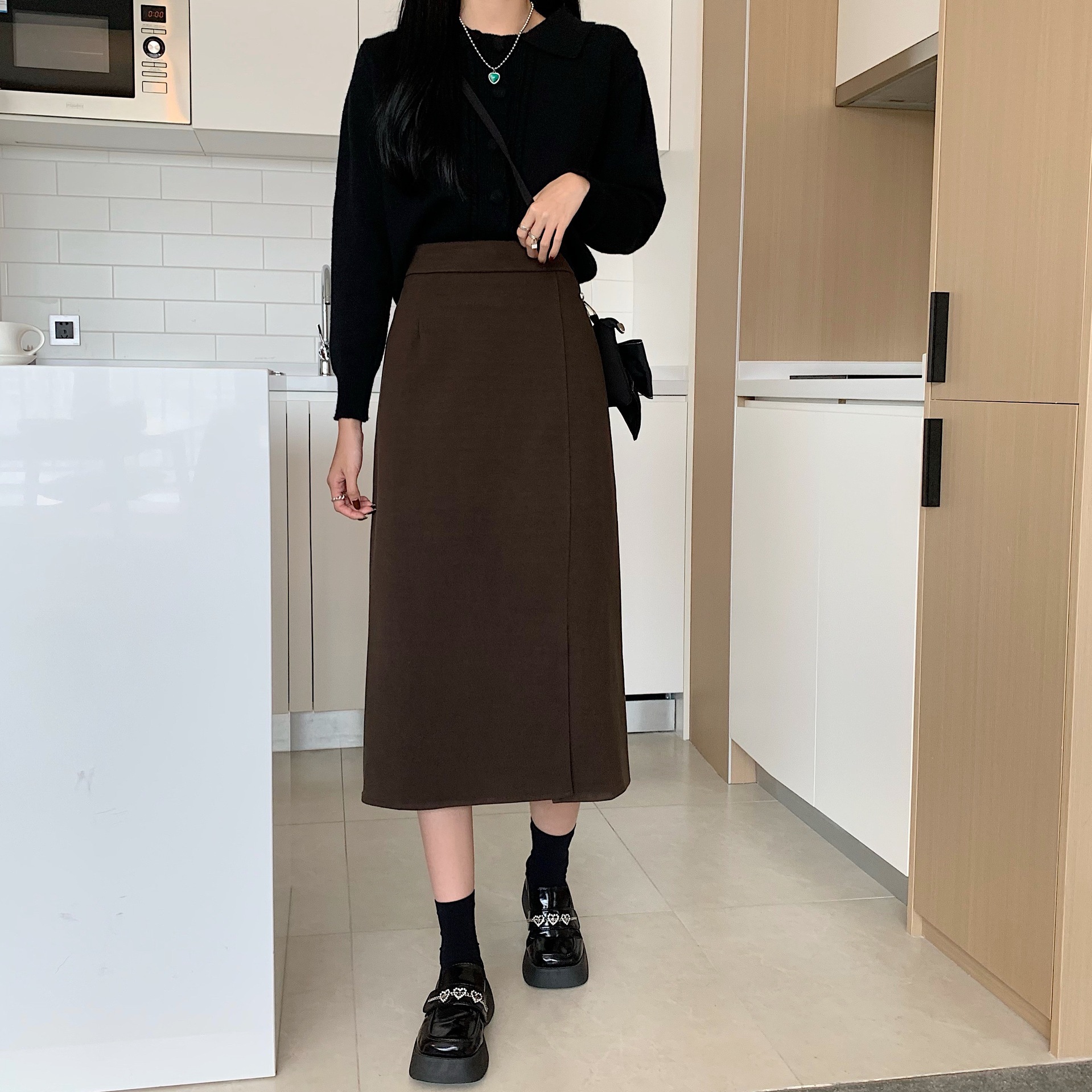 Skirt Women's Spring, Summer and Autumn Design Sense Niche 2022 New Black Split Mid-length School Style Hip Dress