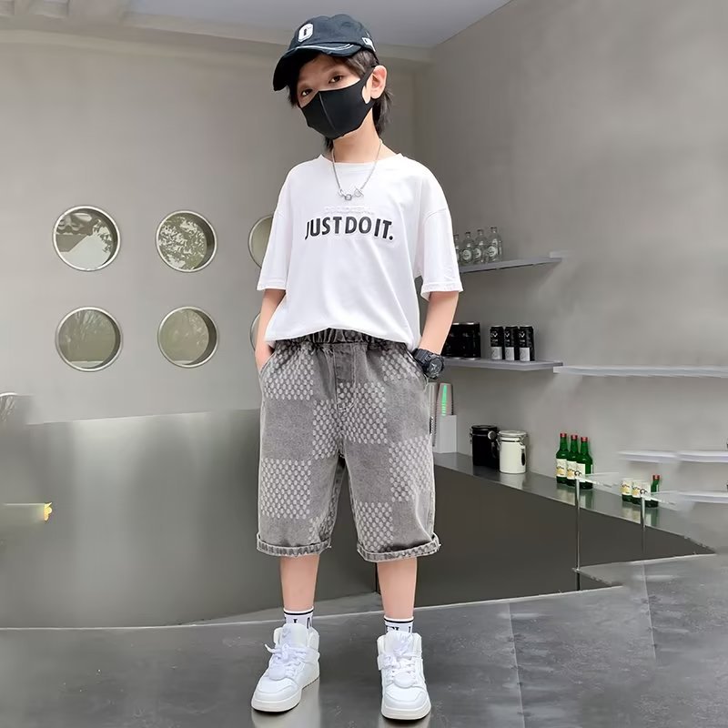 Picture of Boys' Denim Shorts Summer 2023 New Out-Wearing Trendy Workwear Pants Thin Street-length Pants for Middle and Big Children