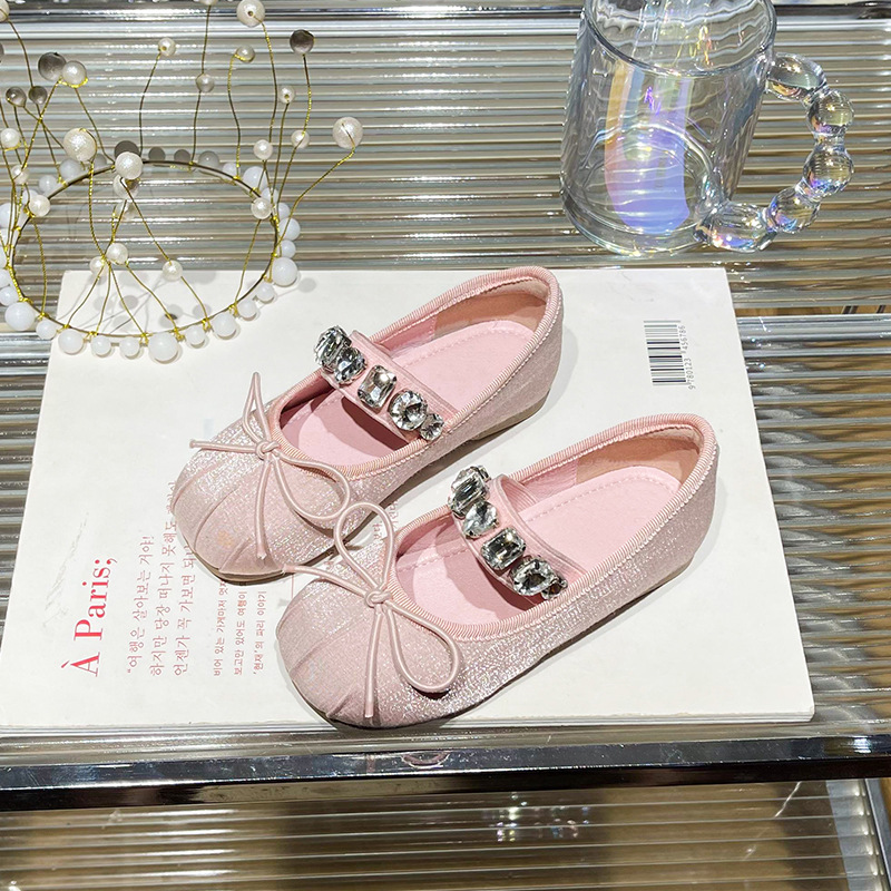 Picture of Girls' Small Leather Shoes 2025 Spring New Kidsren's Rhinestone Elastic Band Princess Shoes Little Girls Non-Slip Soft Sole Shoes