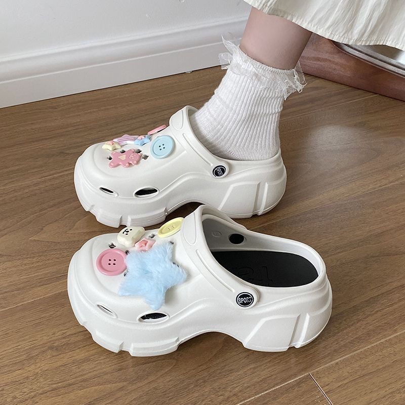 Picture of Baotou EVA hole shoes in 2025 new fashion and versatility student comfortable and casual two-wear non-slip slippers for women's summer