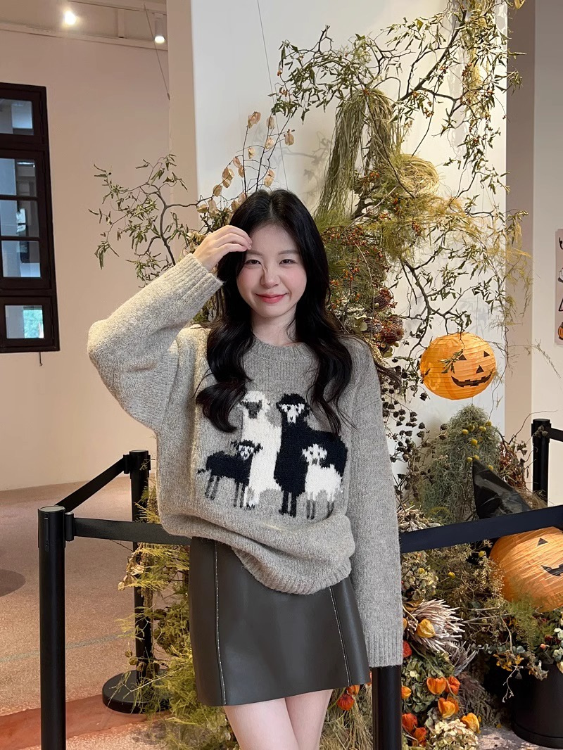 Japanese-style Endorphin Lamb Jacquard Thickened Sweater Women's Autumn and Winter Gentle Elegant Loose All-match Age-reducing Warm Knitted