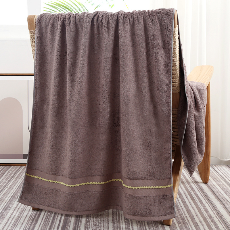 Picture of Bamboo fiber bath towel 140 * 70cm thickened 500g lint-free better than pure cotton soft absorbent baby gift