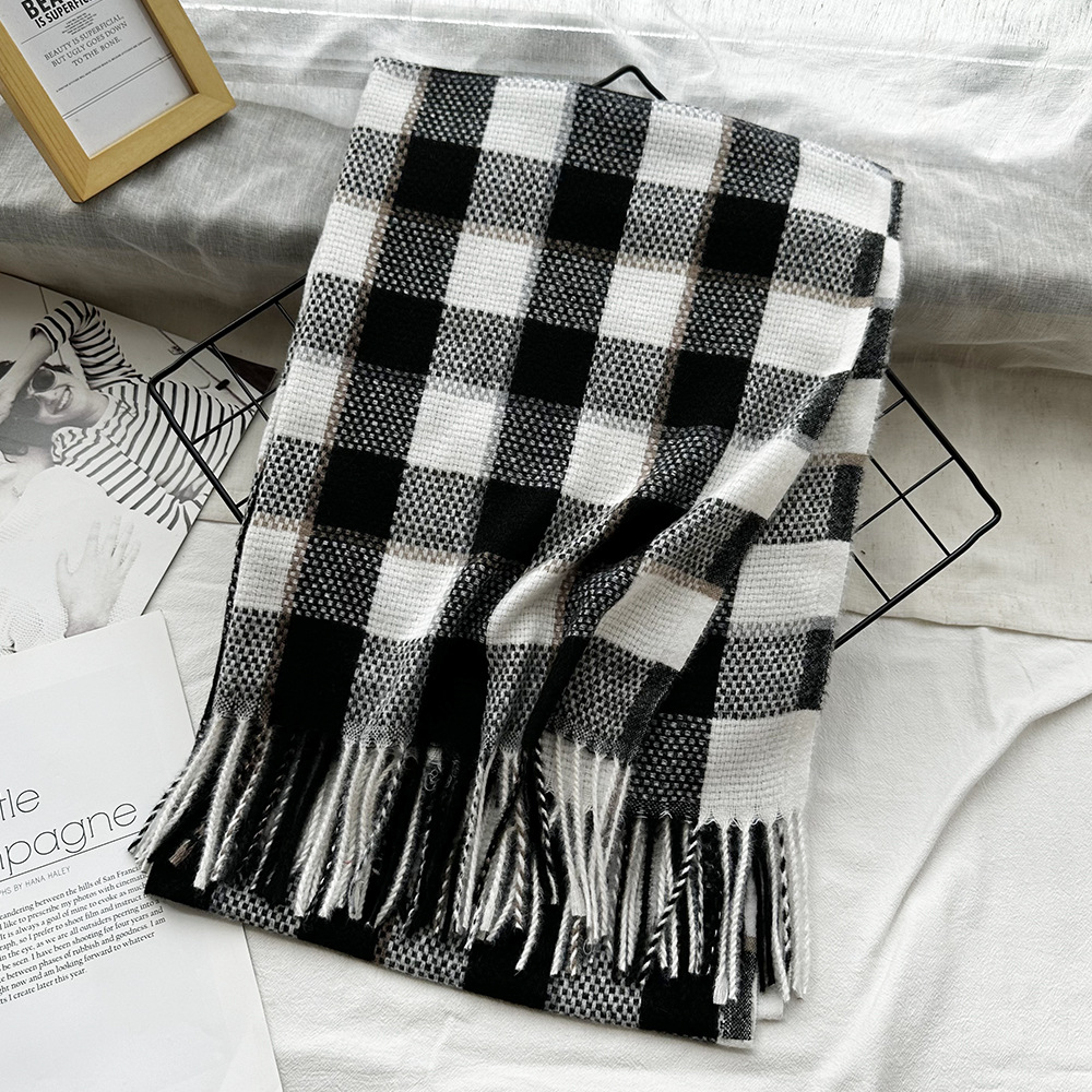 Picture of New Black and White Plaid Scarf Women's Korean Style Winter Warm All-match Imitation Cashmere Scarf Shawl High-end Couple Scarf