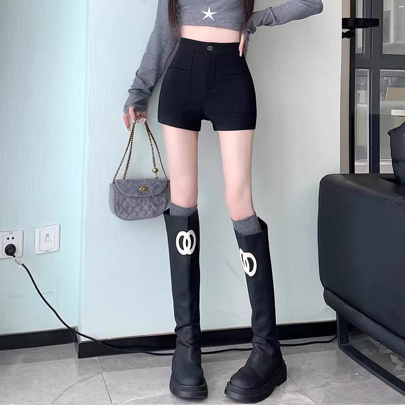 Black A- line casual shorts women's autumn and winter outdoor hot pants for hot girls high waist slimming small straight wide leg pants
