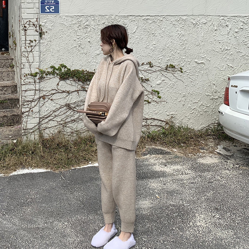 Fashionable Knitted Suit Pants 2025 New Women's Autumn and Winter New Loose Hooded Sweater Carrot Leg Pants Two-Piece Set