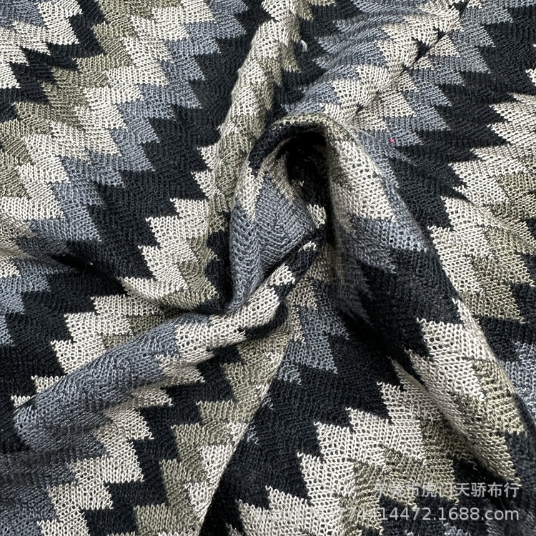 Spot supply of knitted yarn-dyed mesh knitted fabric 175g wave pattern yarn-dyed wool fine needle leisure material
