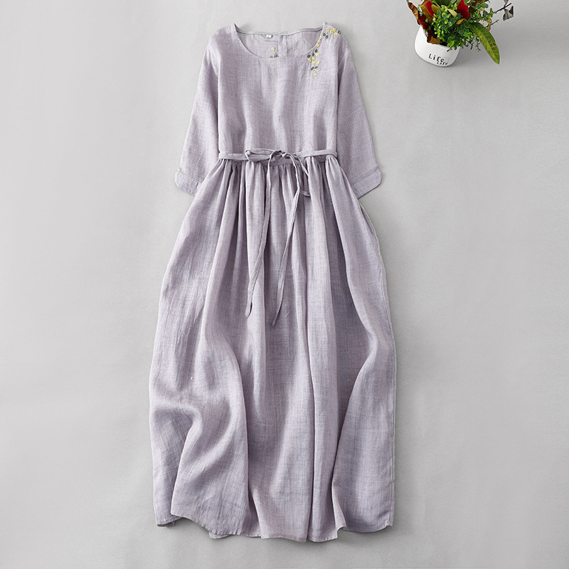 2024 Summer new five-quarter sleeve round neck embroidered dress women's loose large swing lace-up solid color over-the-knee dress