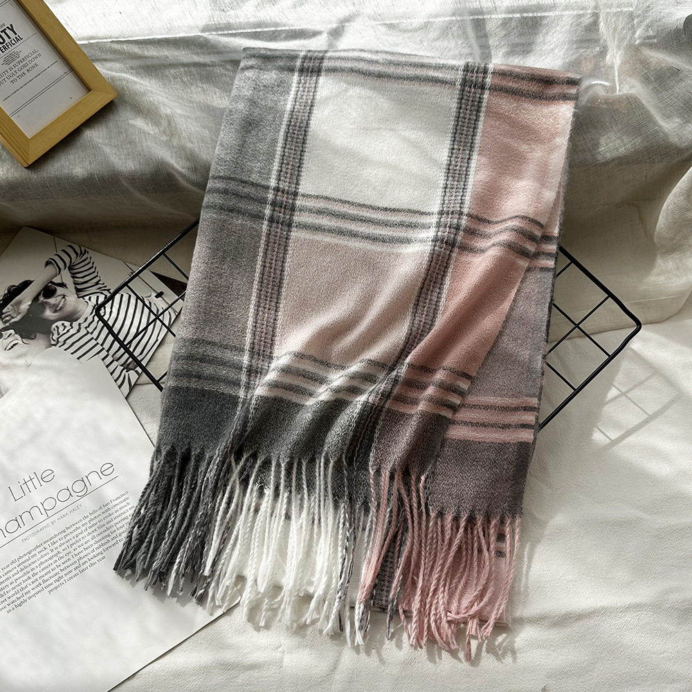 Picture of New Black and White Plaid Scarf Women's Korean Style Winter Warm All-match Imitation Cashmere Scarf Shawl High-end Couple Scarf