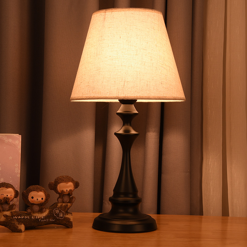 Desk lamp, bedroom bedside table, creative, simple, romantic, warm, Nordic, ins, touch, American, remote-controlled, dimming, night light
