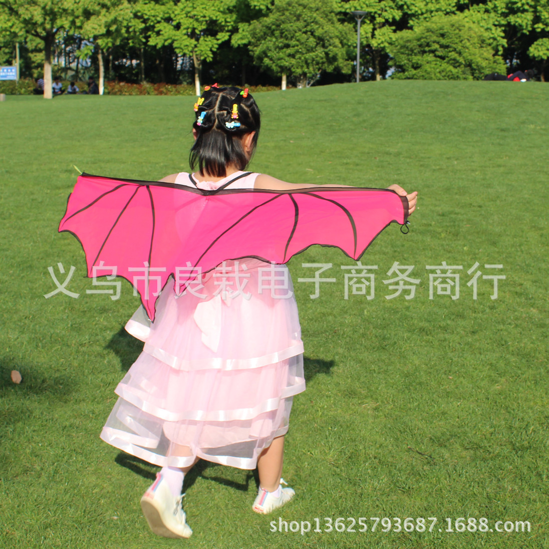 Picture of Halloween Cloak Butterfly Halloween Cloak Butterfly Decoration Butterfly Halloween Small Butterfly Wholesale
