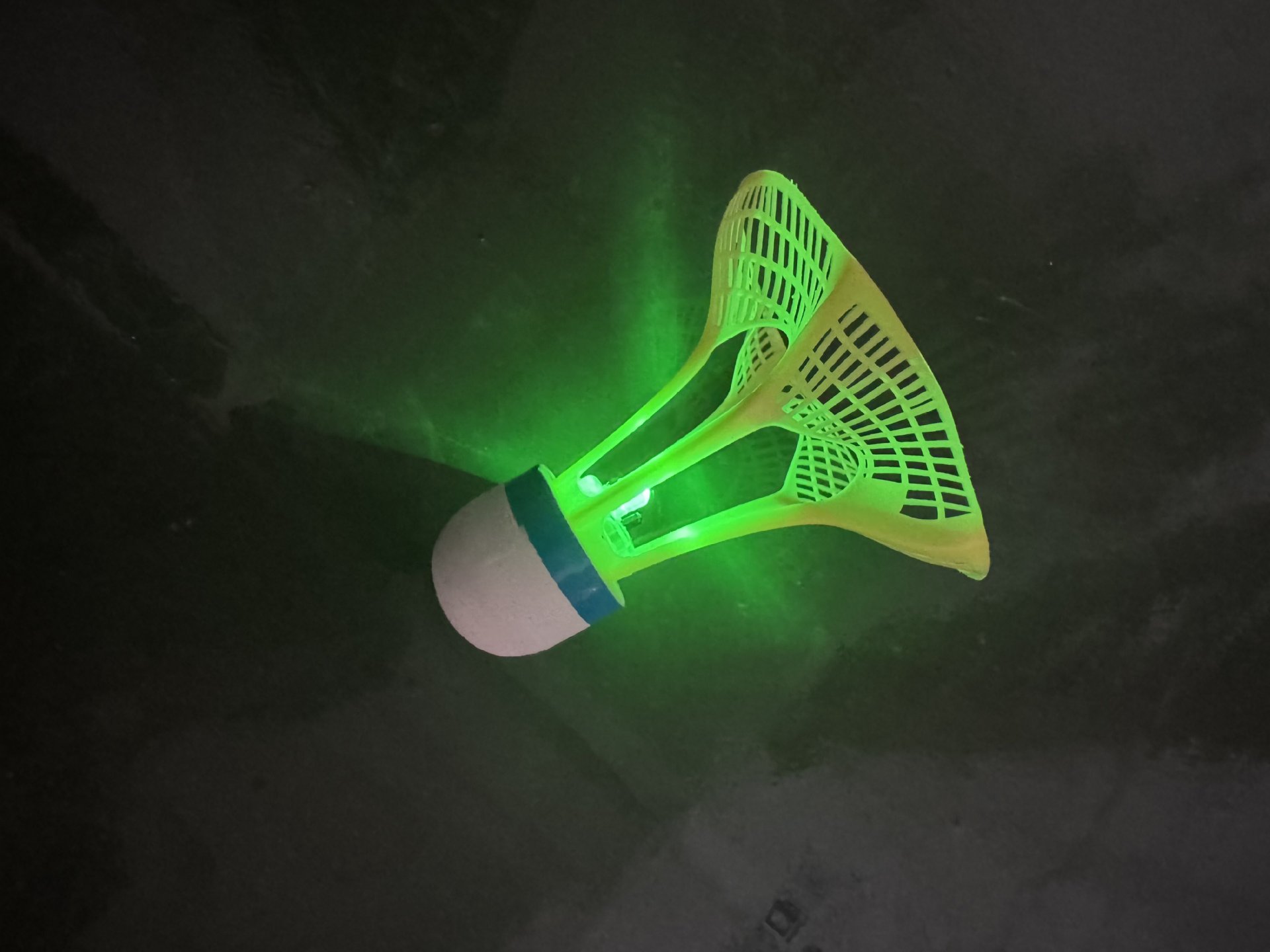 Picture of Factory wholesale luminous luminous windproof luminous badminton with lamp nylon ball resistant to play outdoor fluorescent outdoor ball