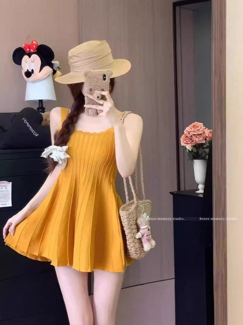 Pure Lust Hot Girl Design Suspender Dress Women's Summer 2025 New Waist Simple Casual A-Line Skirt