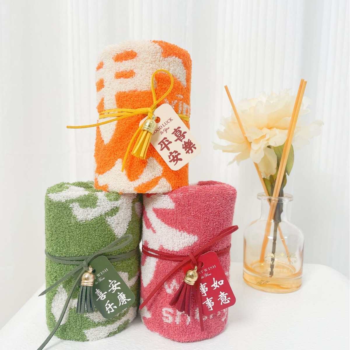 Hand-to-hand gift towel large square towel rich and beautiful wedding gift towel Xi shop trend ceremony bear towel wholesale