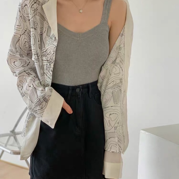 Picture of White Camisole Women's Spring and Summer All-match Slim-fit Slimming ins Fashionable Inner Base Shirt Outer Wear Knitted V-neck Top