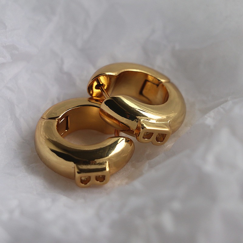 European and American B Letter Earrings 2020 New European and American Style Earrings Simple Small Cold Earrings Earrings for Women
