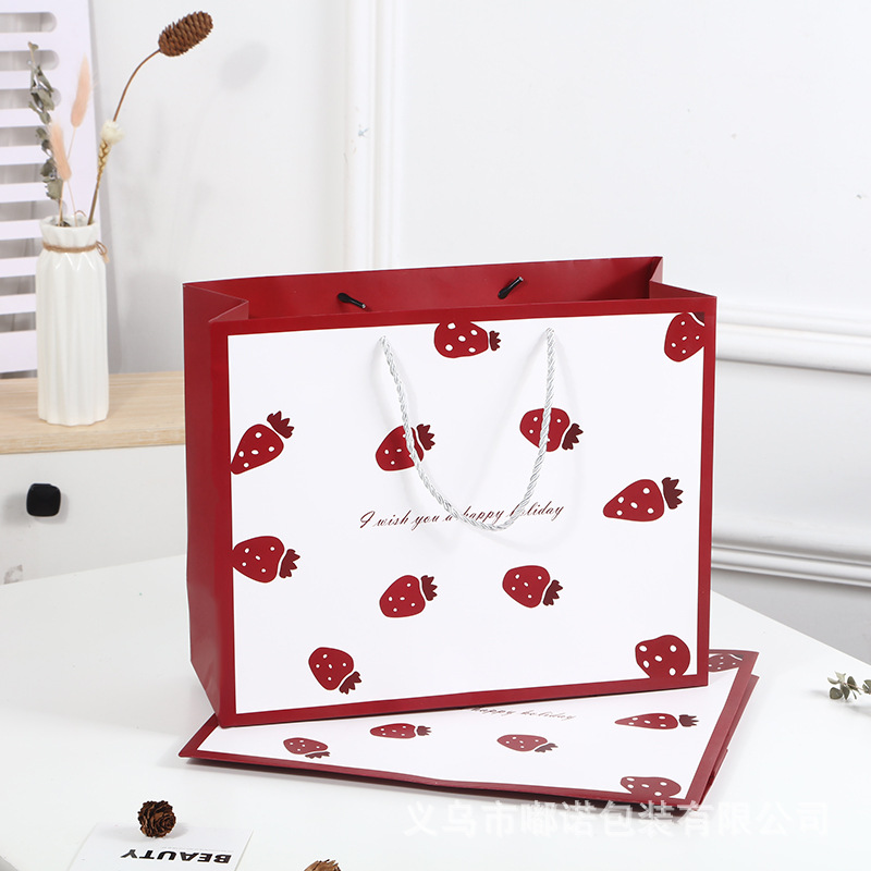 Spot Cartoon Small Fresh Strawberry Gift Bag Cute Handbag Paper Bag Large Birthday Gift Bag Companion Gift Bag