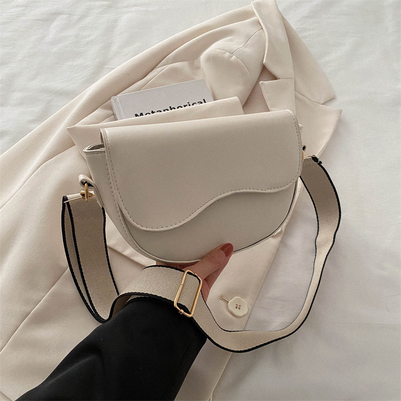 Picture of Textured small bag women's simple shoulder bag 2024 spring new popular messenger bag fashion underarm saddle bag