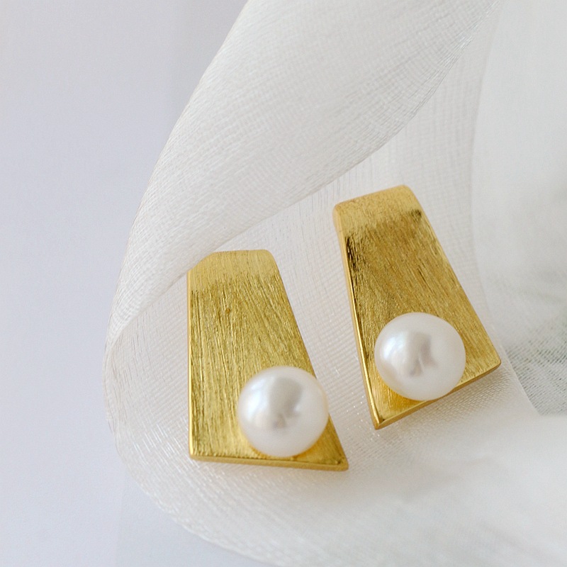 NAFU Pavilion silver jewelry wholesale inlaid natural freshwater pearl gold-plated stud earrings fashion geometric women's 925 silver stud earrings