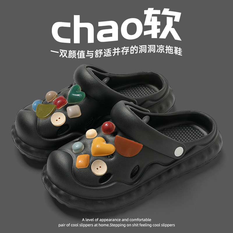 Picture of New Croc Shoes Women's 2025 Summer Outerwear Thick-Soled Internet Celebrity Beach Shit-Feeling Baotou Half Sandals Women's Summer