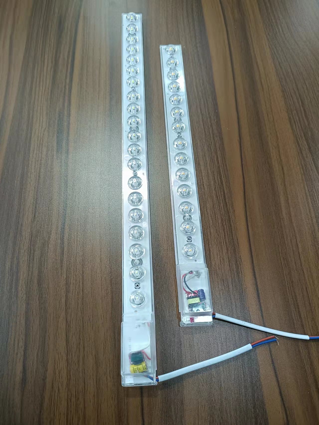 Picture of Ceiling lamp replacement wick led wick round magnetic light source module highlight patch energy-saving led lamp panel