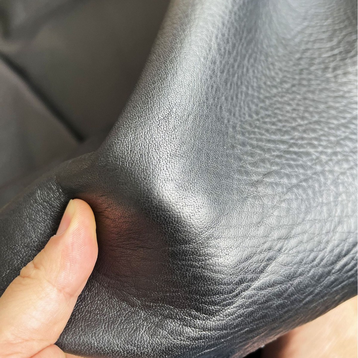 Raw Leather Plain Home Sofa Full Green Cowhide, Special Leather for Large Black Cows, Aniline Water-Dyed Vegetable-Tanned Green Leather, Feels Good