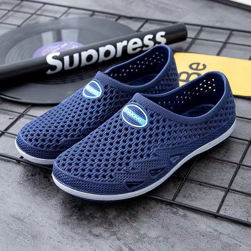 Picture of A generation of hair hole shoes men's soft bottom baotou sandals wear-resistant thick bottom work sandals breathable mesh shoes men