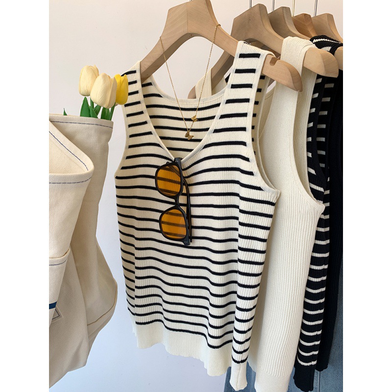 Picture of Striped Knitted Bottoming Camisole Women's Inner Wear 2025 Summer New Style Belly-Covering Slimming Look Top Summer