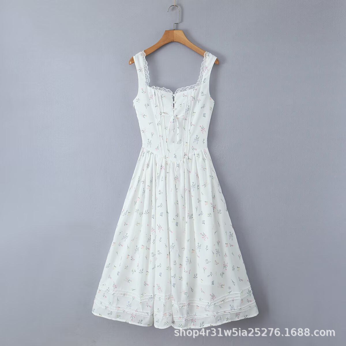 Europe and the United States Amazon cross-border wholesale 2024 winter new lace stitching V-neck fishbone slim sling dress