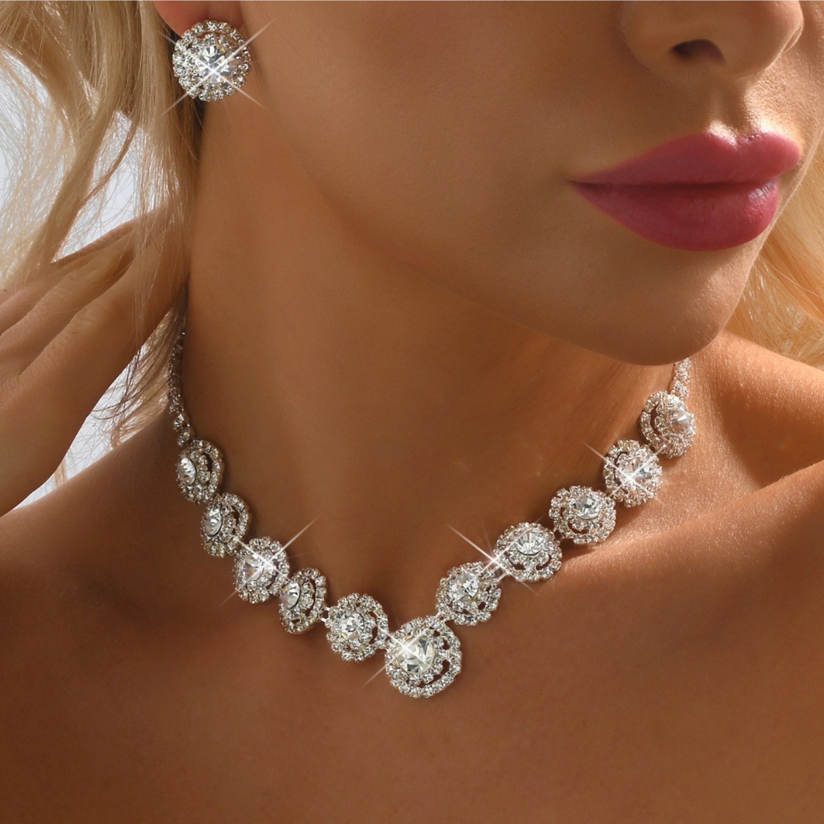 European and American luxury super shiny diamond claw chain necklace earrings suit bridal earrings wedding dress with wedding accessories for women