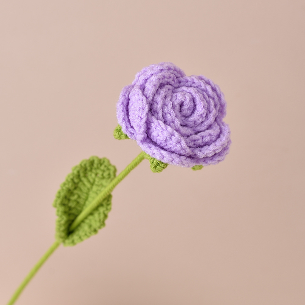 Picture of Finished Hand-Knitted Rose Artificial Flower Knitting Flower Handmade Flower DIY Wool Knitting Homemade Crochet Bouquet