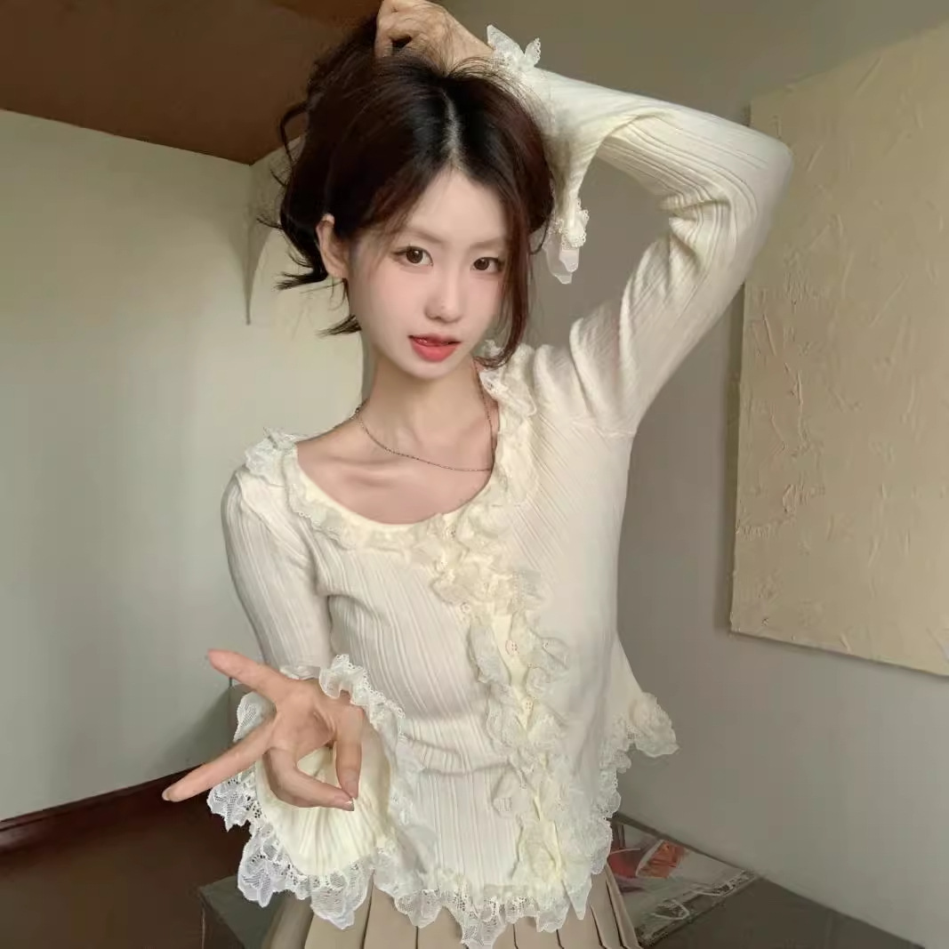 French Style Pure Lust Style Apricot Knitted Cardigan for Women Autum 2024 New Slim Short Spliced Lace Top