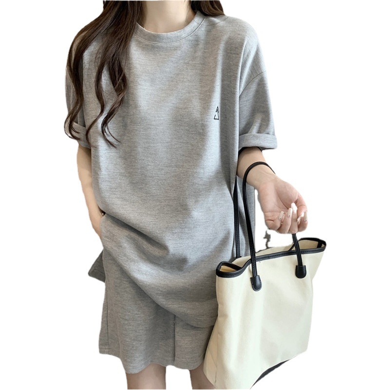 2023 New Casual Sports Suit Women's Summer Thin Loose Large Size Short Sleeve Shorts Two-piece Fashionable Set