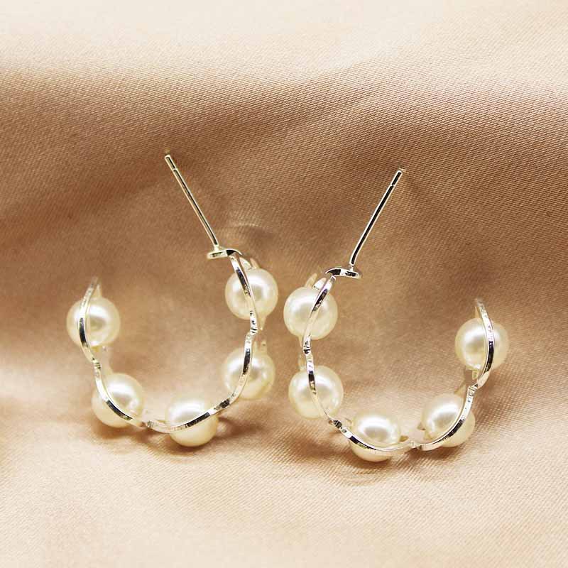 Picture of Cross-border C- shaped Joker Korean Pearl Elegant Earrings Love Creative Small Ear Ring