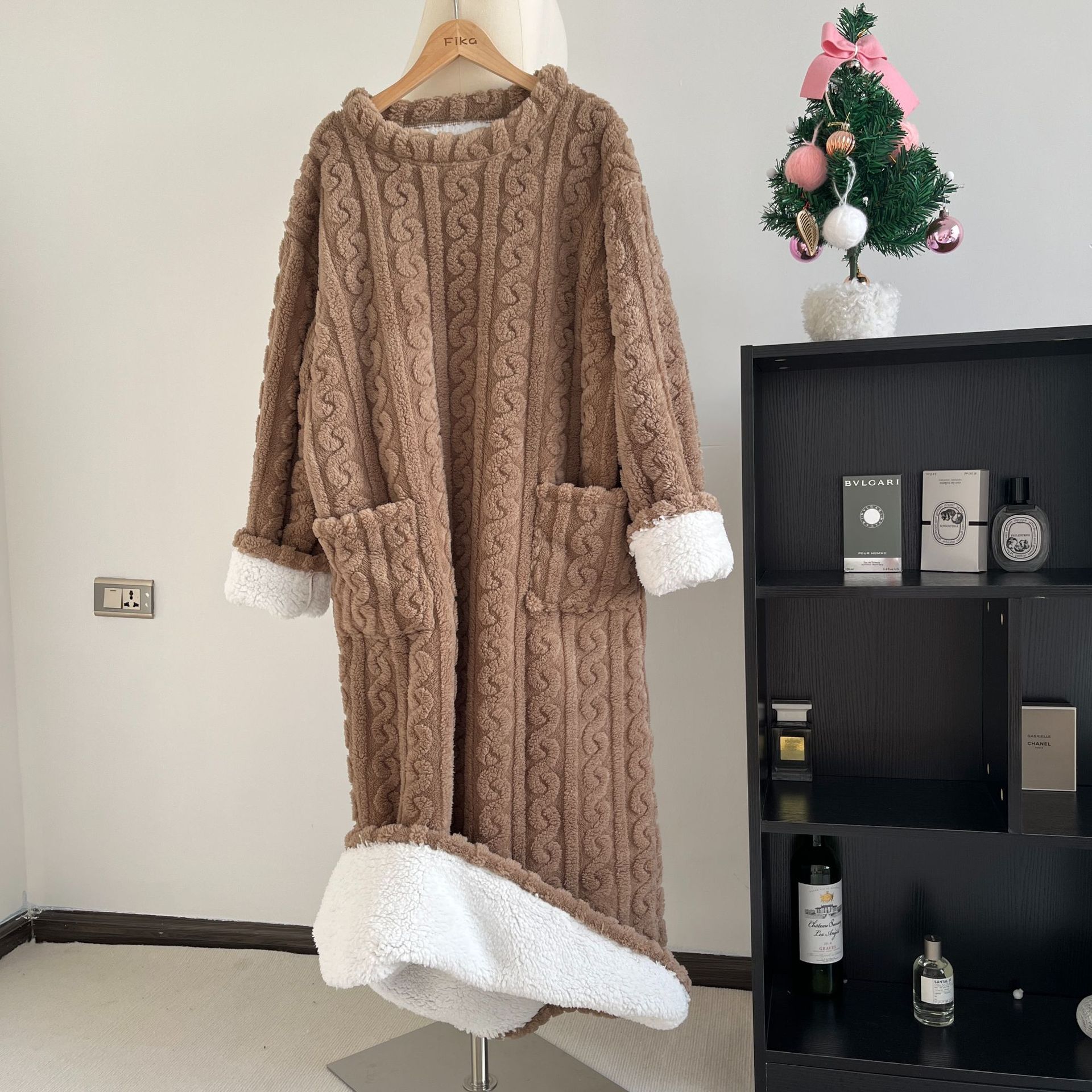 Picture of [Original Real shot] walking quilt coral velvet jacquard nightgown winter pajamas warm homewear nightdress