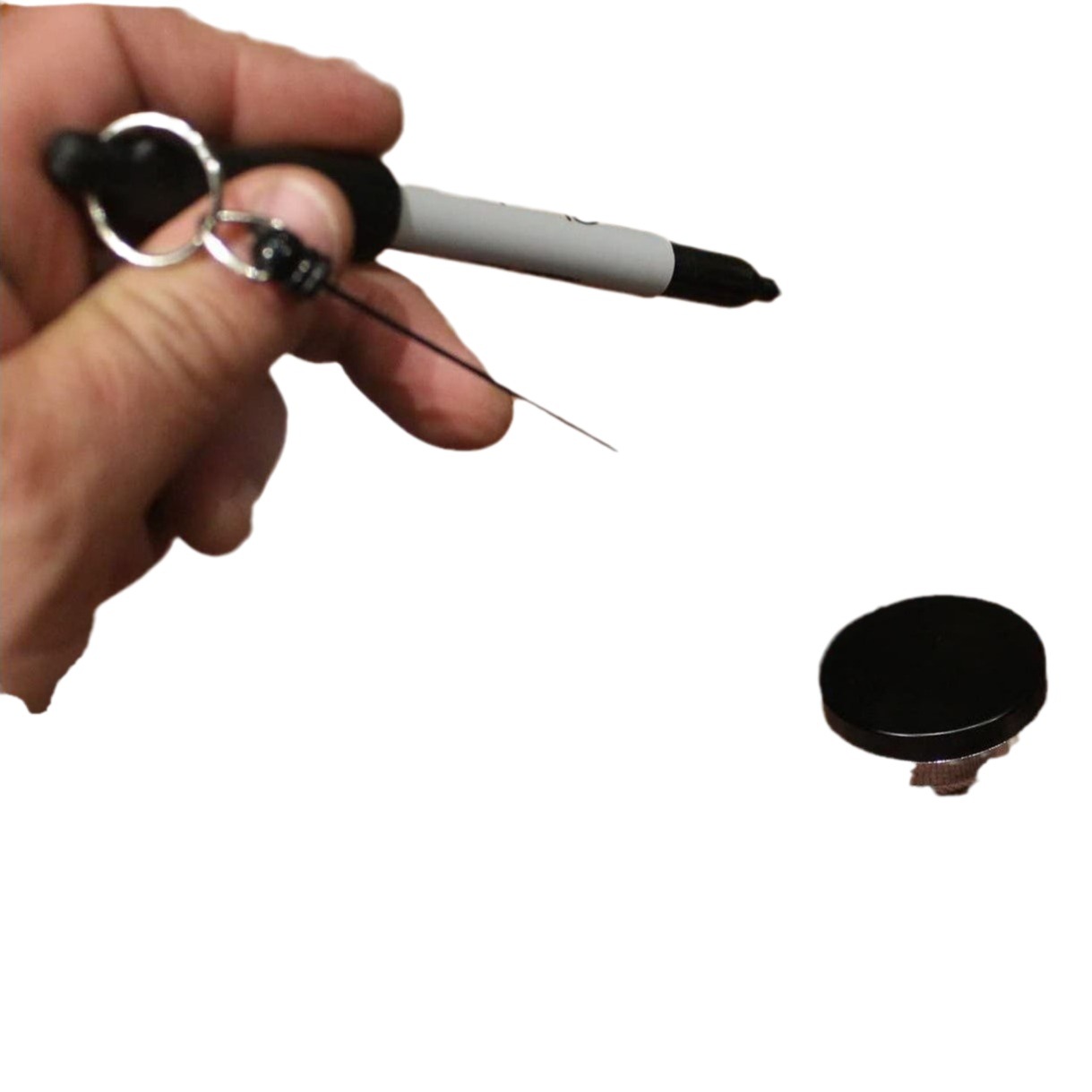 Amazon cross-border hot sale 4CM high elasticity high tensile retractable silicone pen case retractable keychain easy pull buckle