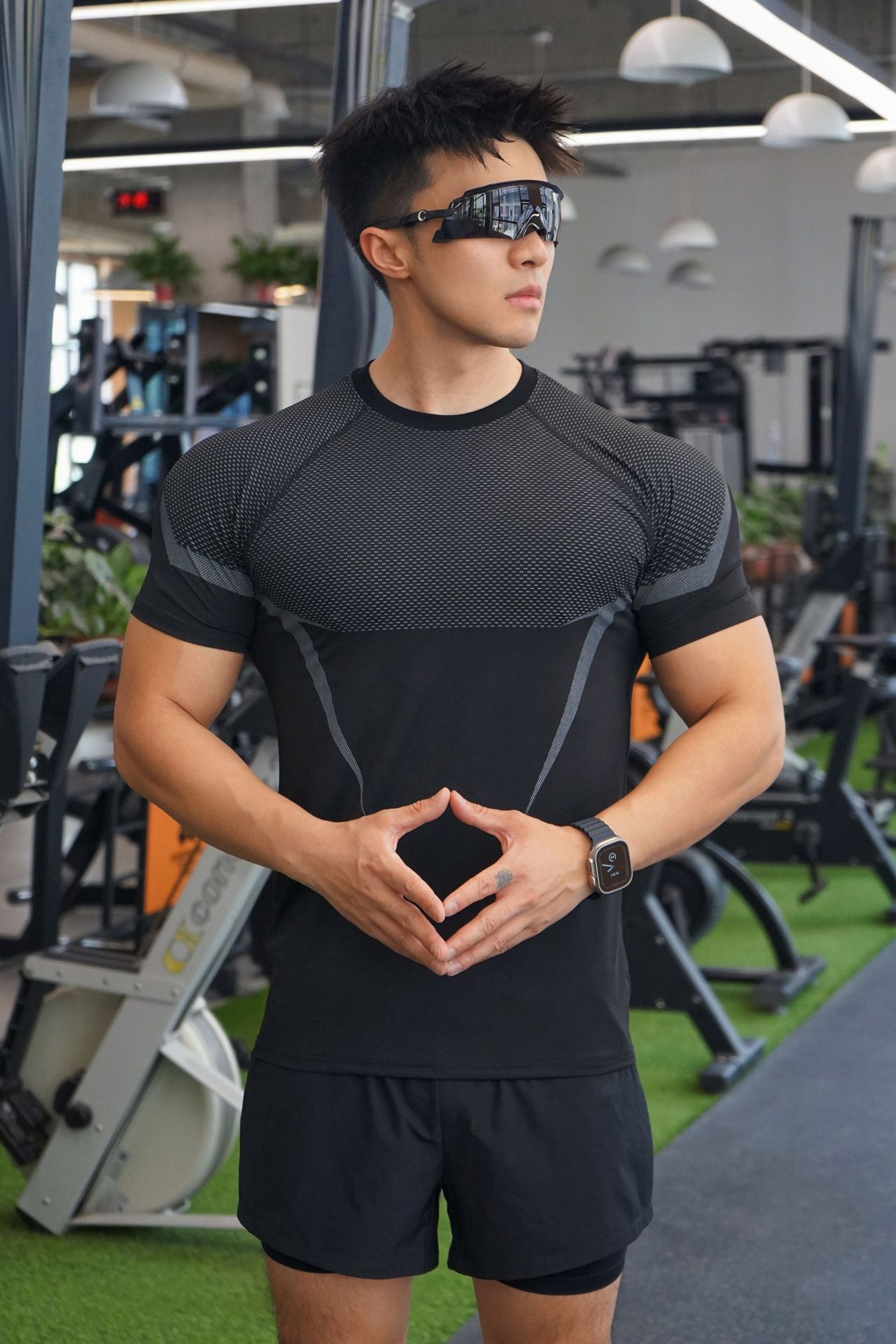 Picture of Cross-Border Summer Fitness Training Bodysuit New Men's Quick-Drying Breathable Sports Short-Sleeved Series Milk Silk T-Shirt