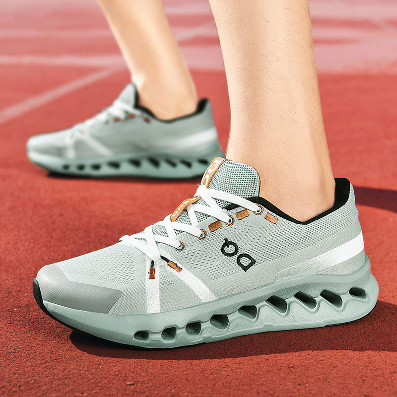 2025 Spring Thick-Soled Trbottomyy Sports Shoes, Lightweight and Breathable Fly-Knit Running Shoes, Men's Youth Student Sports Shoes