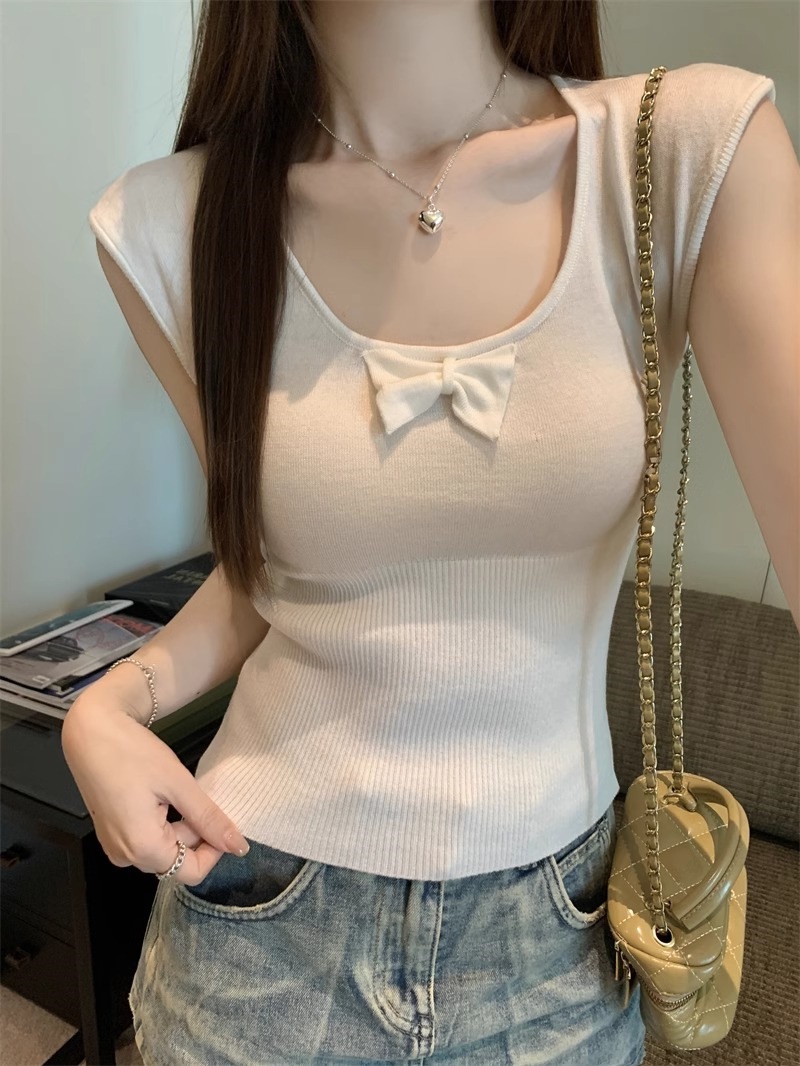 2025 New Summer Bow Knitted Knitwear T-Shirt Women's Design Slim Fit Small Age-Reducing U-Neck Short-Sleeved Top