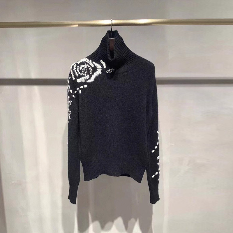 Picture of 2023 autumn and winter new high-grade super nice niche design rose embroidered black turtleneck bottoming sweater for women