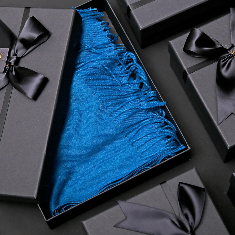 Picture of Empty Gift Box Ins Large Bow Christmas Gift Box Lid and Base Box Scarf Birthday Gift Packaging Box